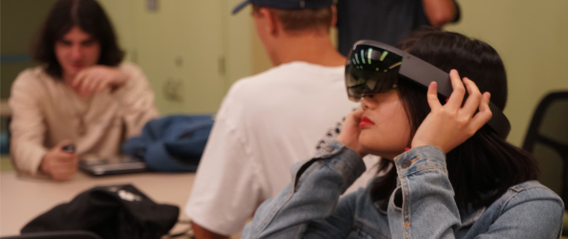 using mixed reality in the classroom